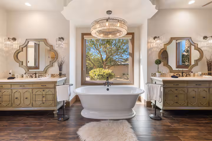 Full bathroom 1