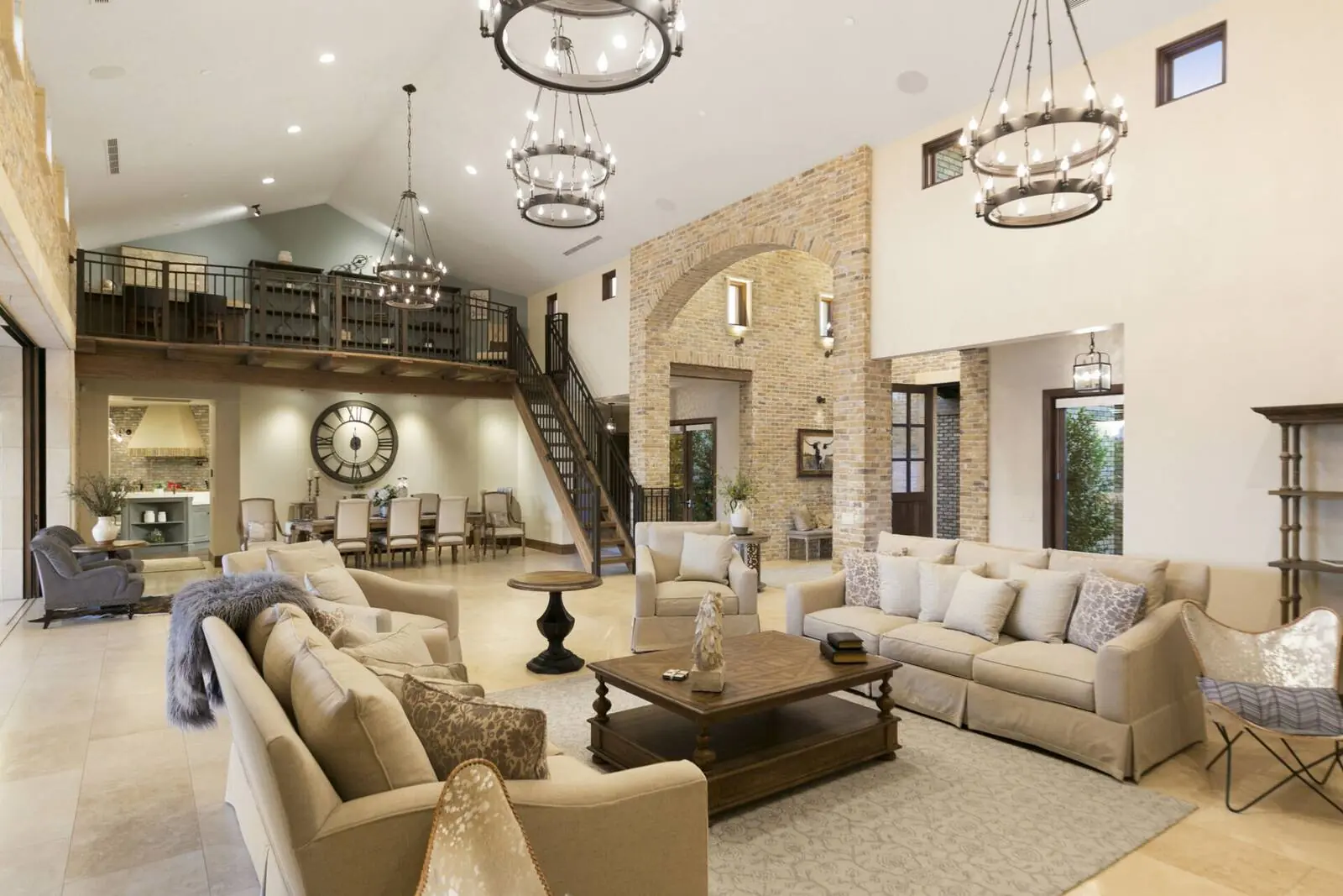 Grand living room interior